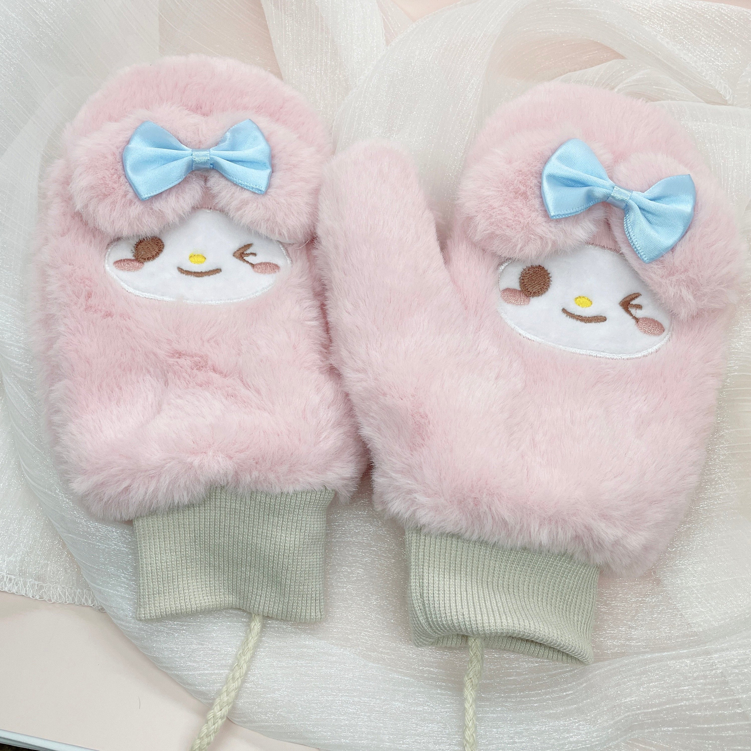 Kawaii My Melody Mittens – CandyWrap Island